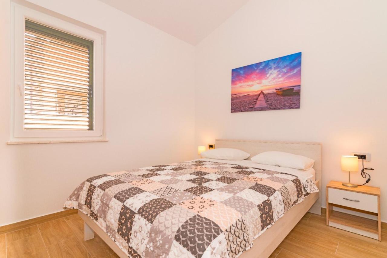 Ferienwohnung Ventus Srima Exterior foto